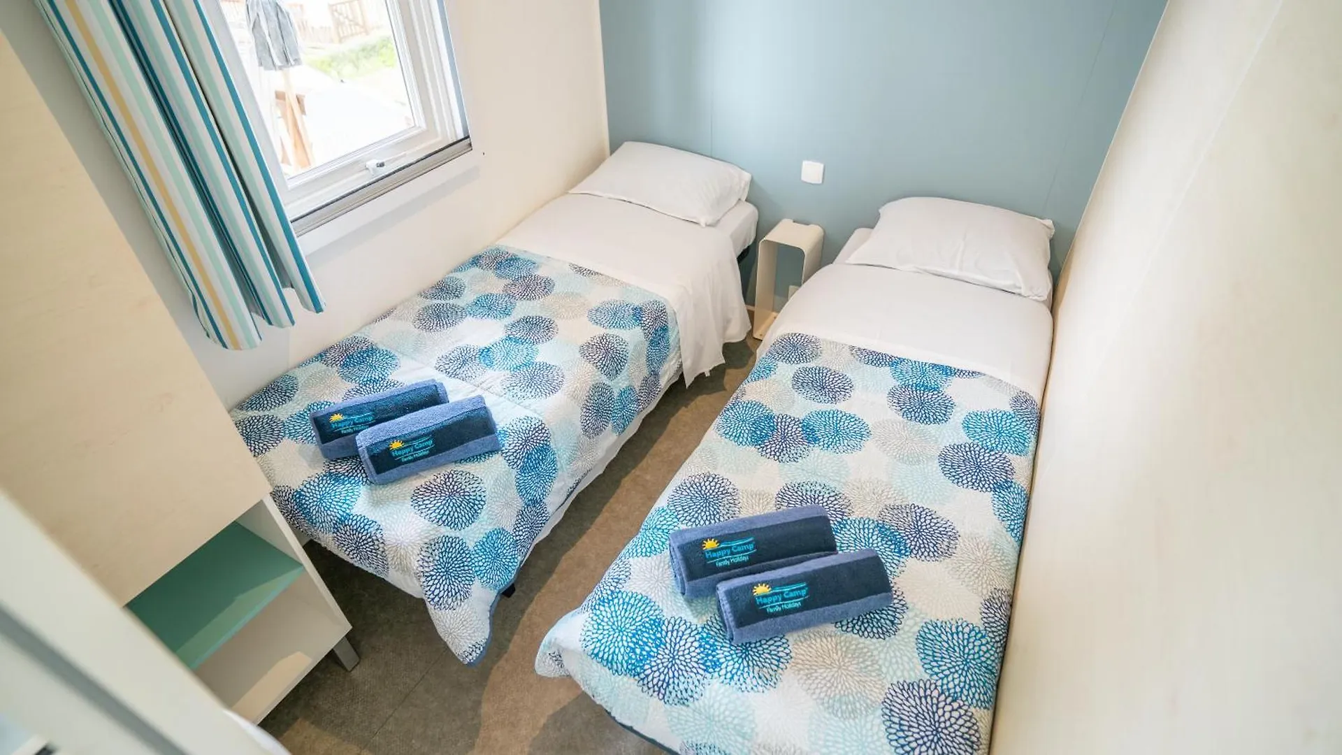 营地 Happy Camp Mobile Homes In Butterfly Camping Village 佩斯基耶拉德加达