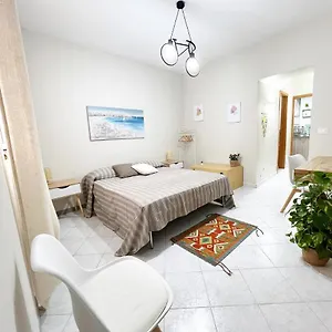 https://la-casa-di-angela-monreale.sicilyhotelsitaly.net